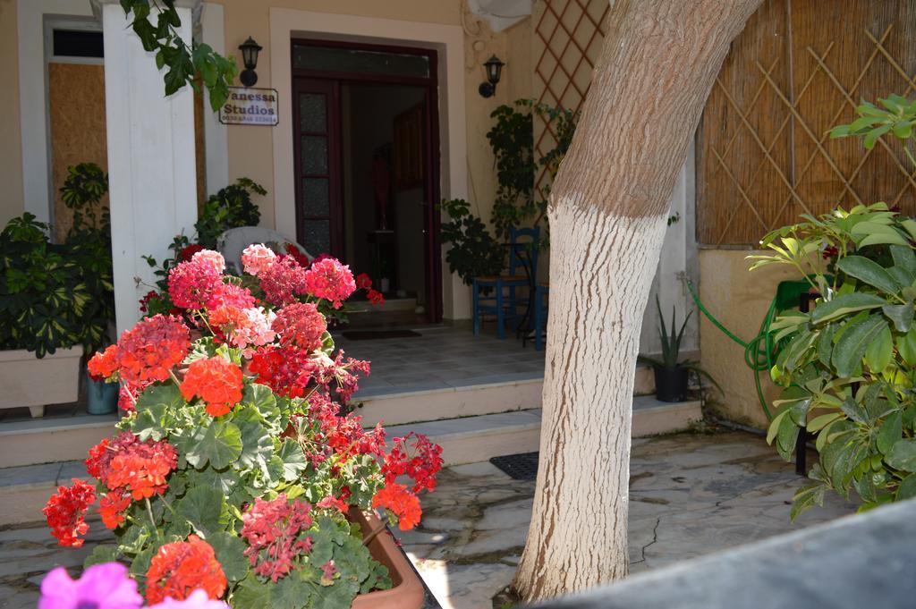 Vanessa Studios Poros  Ngoại thất bức ảnh